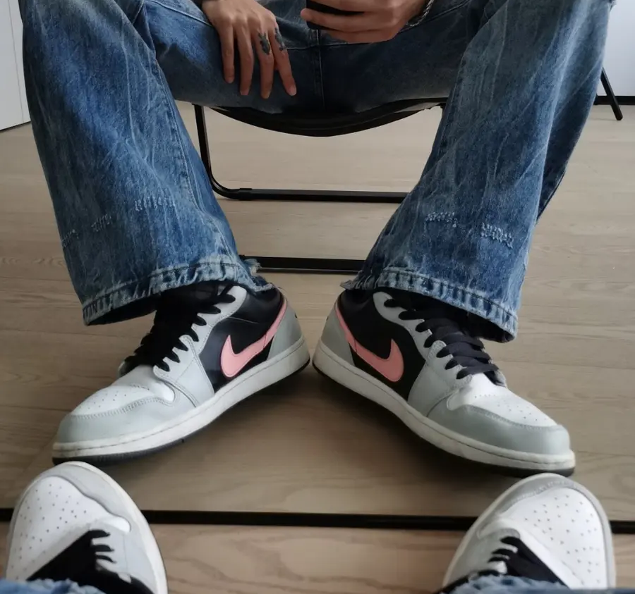 Giày Nike Air Jordan 1 Low 'Black Grey Fog Bleached Coral' 553558-062 - Ảnh 2