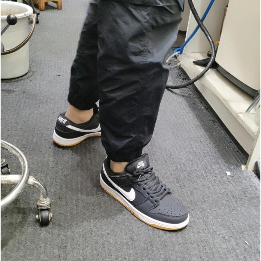 Giay Nike SB Dunk Low Pro 'Black Gum' CD2563-006