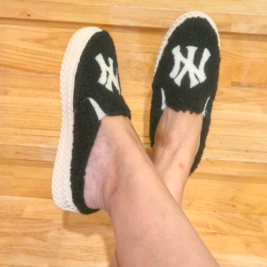 Giày MLB Playball Fleece Mule New York Yankees 'Black' 3AMUUD216-50BKS - Ảnh 4