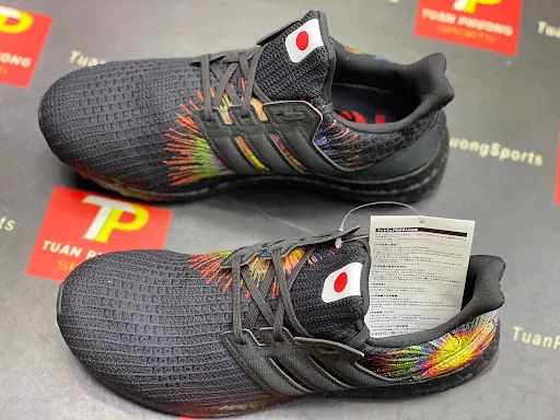 Alternative view of Giày Adidas UltraBoost 4.0 DNA 'Fireworks' FZ4879