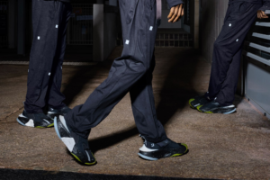 Alternative view of Giày Converse Aeon Active CX A-COLD-WALL 'Black Apple Green' A00681C