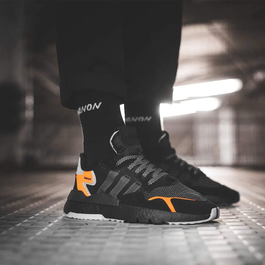 Alternative view of Giày Adidas Nite Jogger 'Black Carbon' CG7088