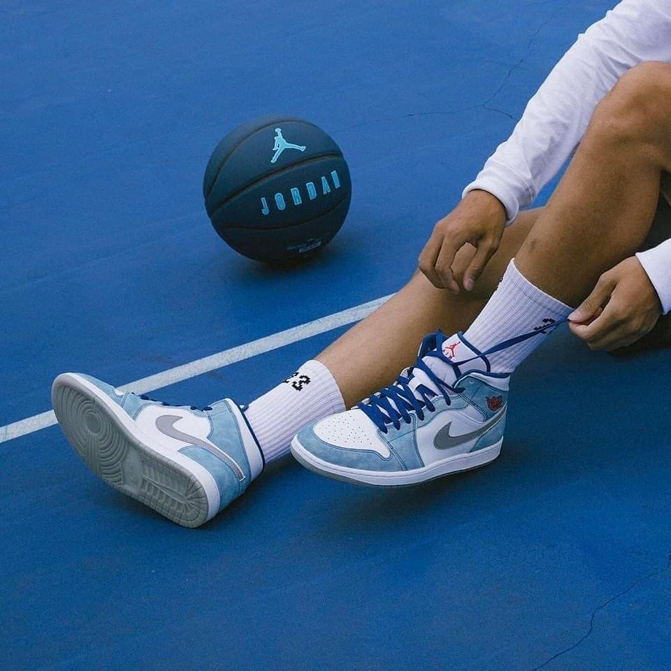 Giay Nike Air Jordan 1 Mid 'French Blue Fire Red' DN3706-401