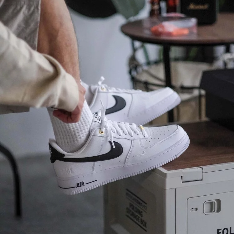 Giày Nike Air Force 1 Low '07 LV8 'White Black' DQ7658-100 - Ảnh 10