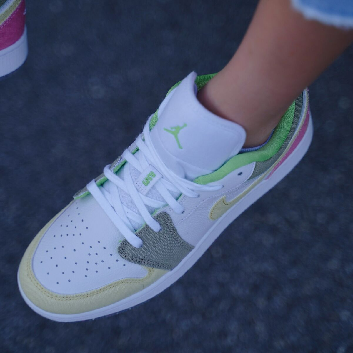 Giày Nike Air Jordan 1 Low Multi Color DJ0341-100 - Ảnh 3