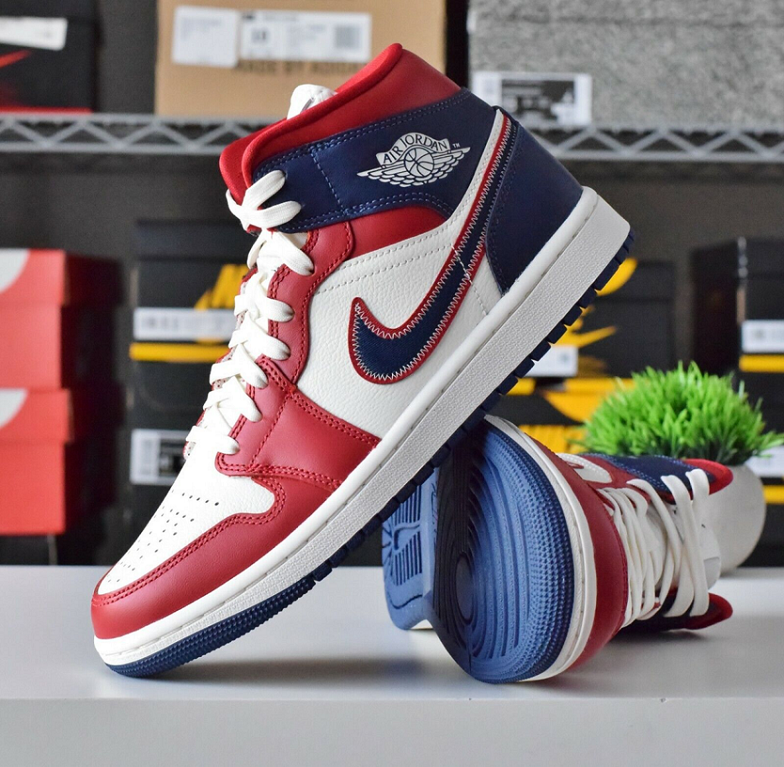 Giày Nike Air Jordan 1 Mid 'USA' DQ7648-600 - Ảnh 4