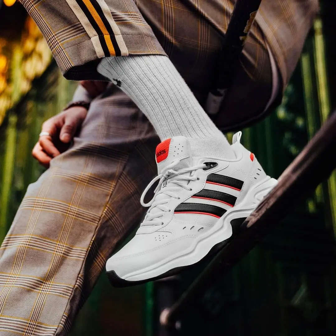 Alternative view of Giày Adidas Strutter White EG2655