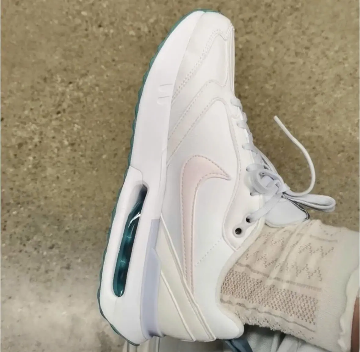 Giay Nike Air Max Dawn GS 'White Pearl Pink' DH3157-108