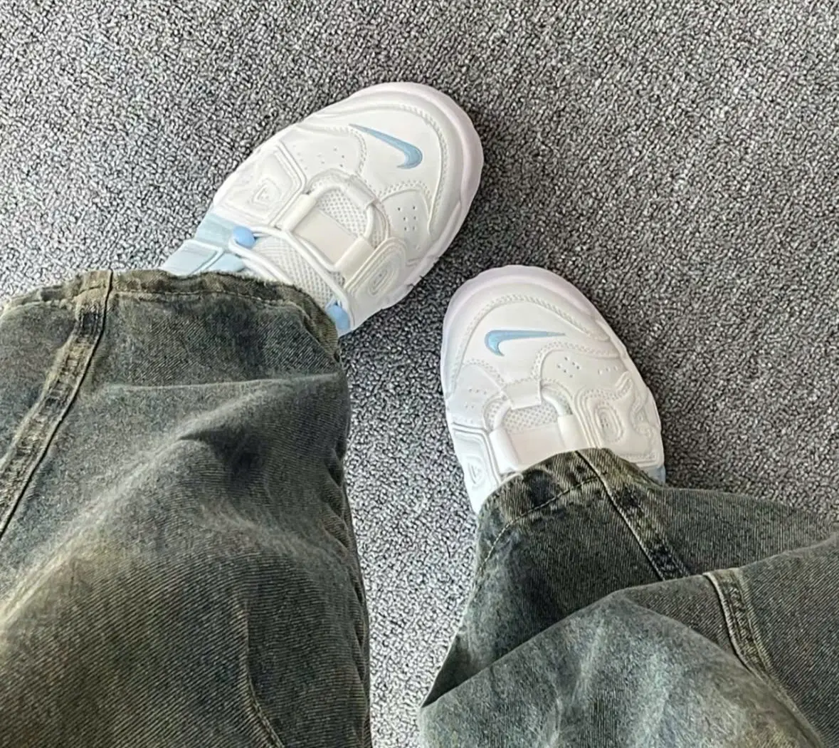 Alternative view of Giày Nike Air More Uptempo 'Psychic Blue' DJ5159-400