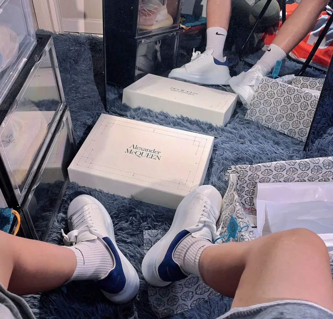 Alternative view of Giày Alexander McQueen Oversized 'White Paris Blue' 553680-WHGP7-9086