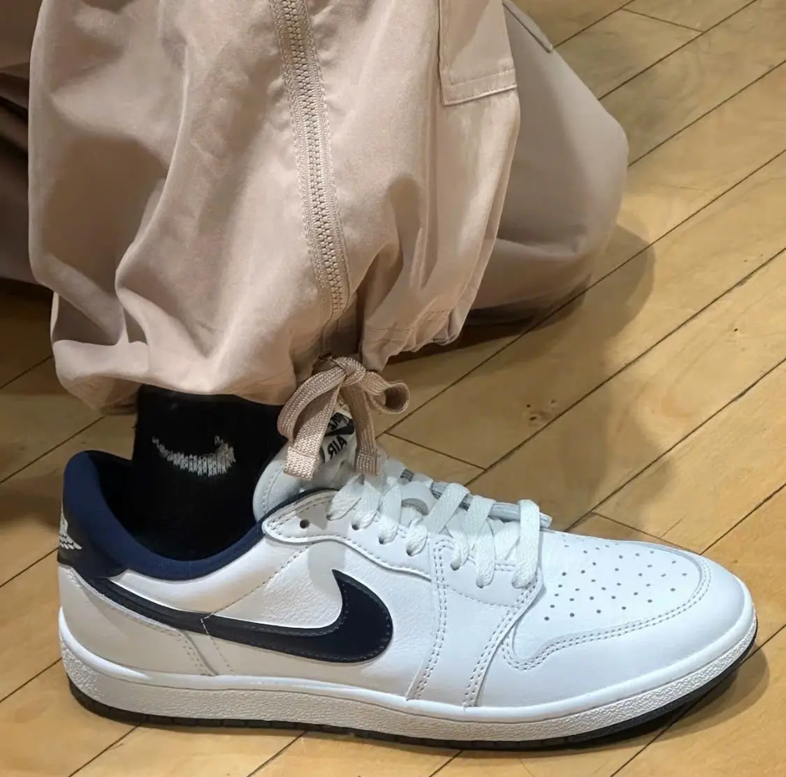 Alternative view of Giày Nike Air Jordan 1 Retro Low 'Metallic Blue' 705329-106
