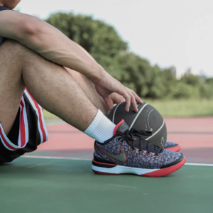 Giay Nike Zoom LeBron Nxxt Gen 'FaZe Clan Bred' DR8784-001