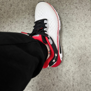 Giay Under Armour Hovr Infinite 3 25th CN 'White Black' 3025201-100