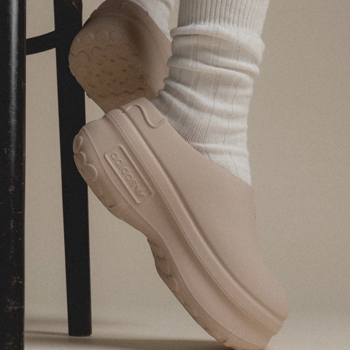 Giay Adidas adiFOM Stan Smith Mule 'Wonder Taupe' IE7052