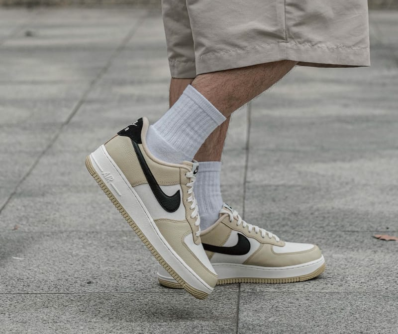 Giay Nike Air Force 1 '07 LX Low 'Team Gold' DV7186-700