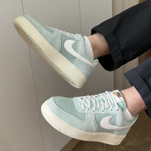 Giay Nike Air Force 1 Low 'Enamel Green Sail' DO9801-300