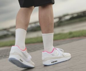 Giay Nike Air Max 1 'Unlock Your Space' FN0608-101