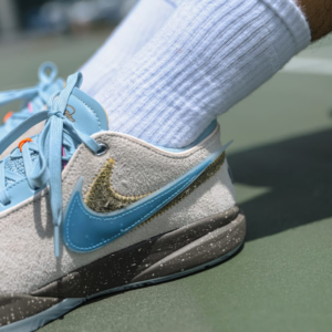 Giay Nike LeBron 20 'Message in a Bottle' DV9089-801