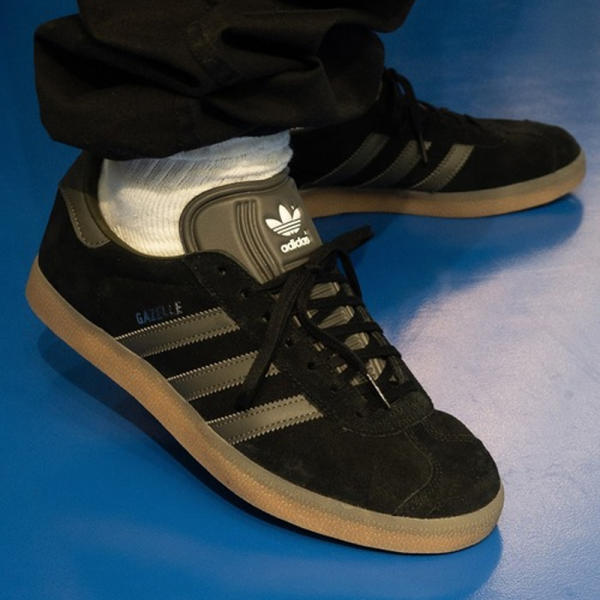 Giay Adidas Gazelle 'Black Olive Gum' GX2210