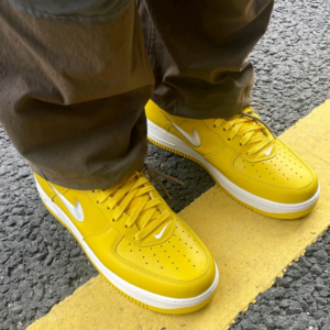 Giay Nike Air Force 1 Low ’07 Retro ‘Yellow’ FJ1044-700