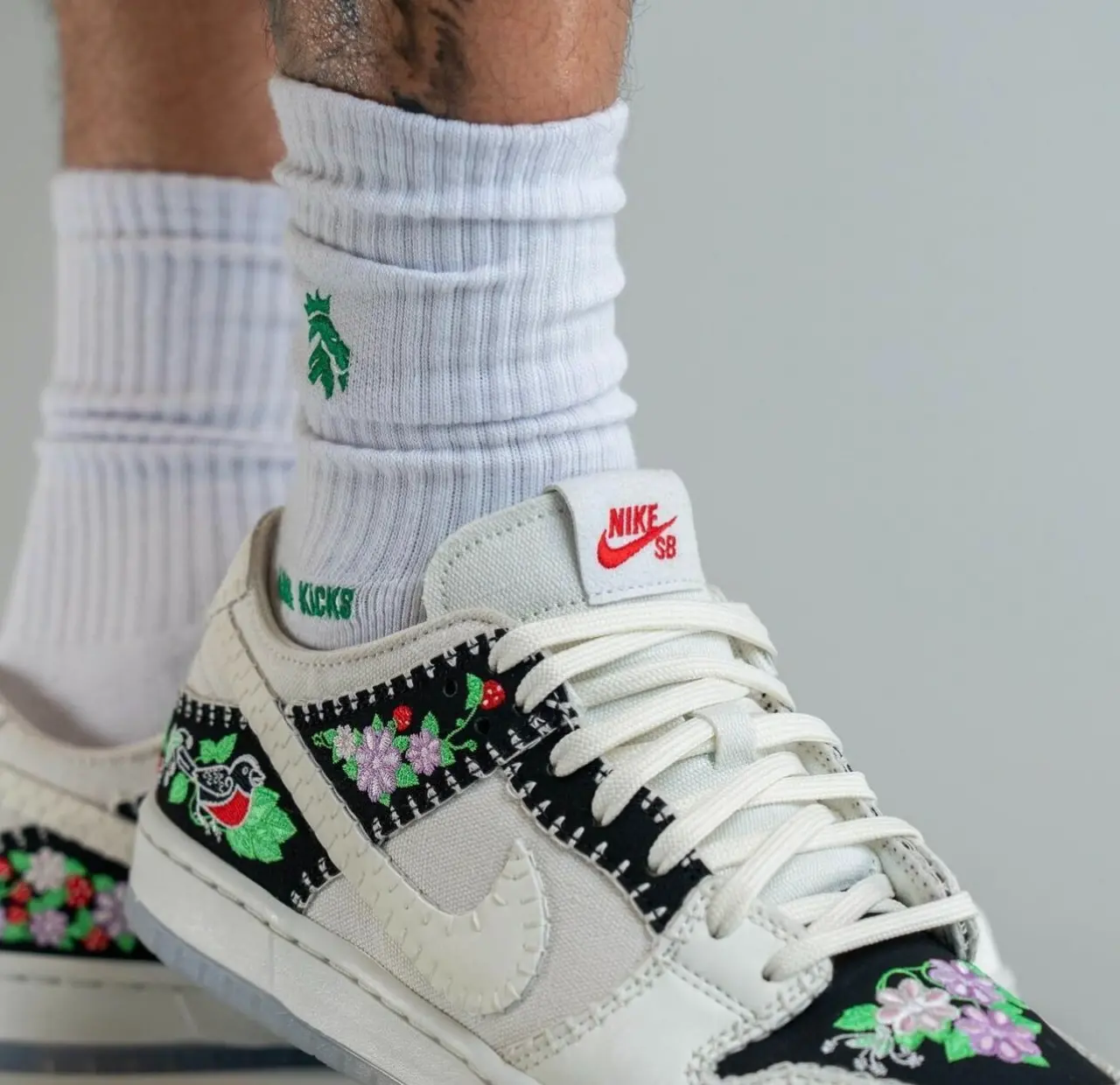 Giay Nike Sb Dunk Low Decon N7 'Black Sail' FD6951-300