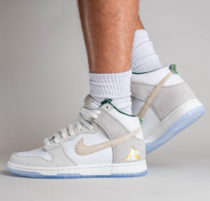 Giay Nike Dunk High Premium 'Gold Mountain' FD0776-100