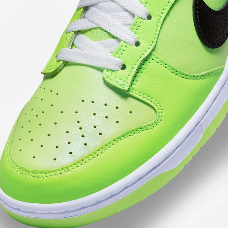 Giay Nike Dunk Low SE 'Splash Volt' FJ4610-702
