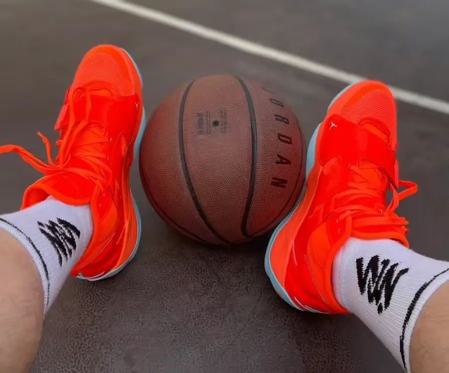 Giay Nike Jordan Zion 2 PF 'Hyper Crimson' DX5424-841