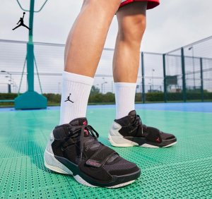 Giay Nike Jordan Zion 2 'Black Cement' DO9161-060