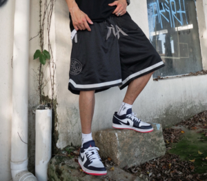 Giay Nike Air Jordan 1 Low 'Obsidian Ember Glow' 553558-481