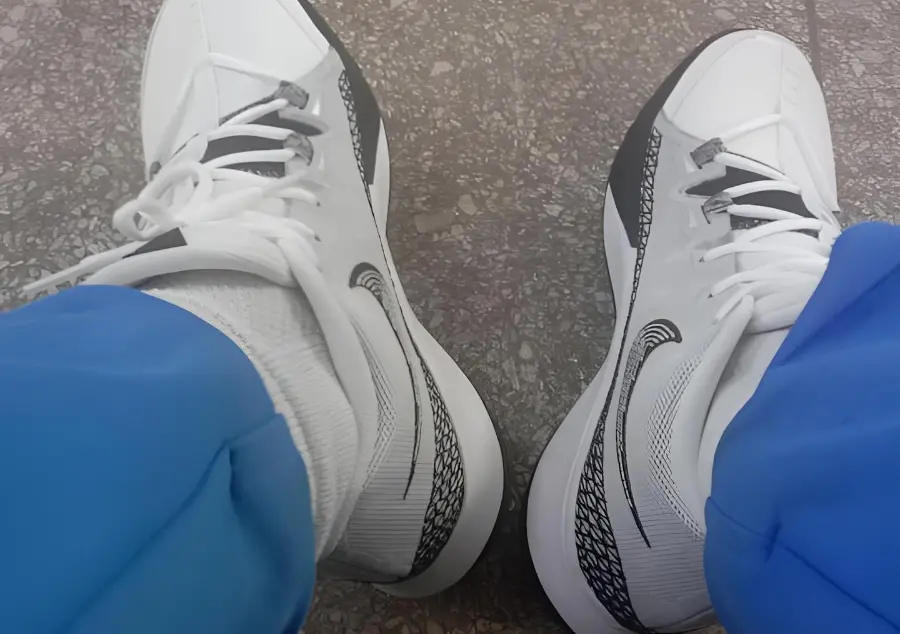 Giay Nike Kyrie Flytrap 6 EP 'White' DM1126-101