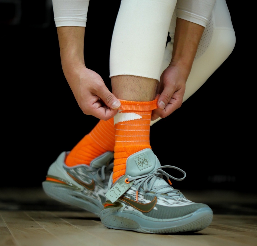 Giay Nike Zoom GT Cut 2 'Devin Booker Keep It Tight' DJ6015-301