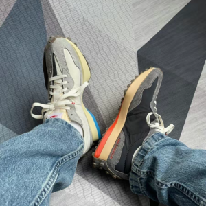 Giay New Balance 327 'White Grey Split' MS327RG