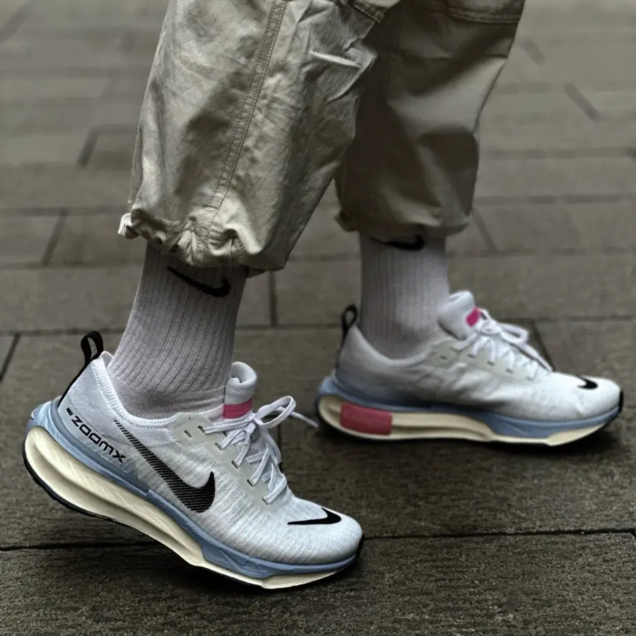 Giay Nike Invincible Run 3 'White Cobalt Bliss' DR2615-100