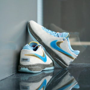Giay Nike LeBron 20 'Message in a Bottle' DV9089-801