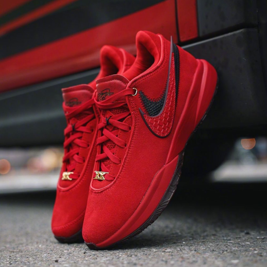 Giay Nike LeBron 20 'Liverpool' DV1193-600