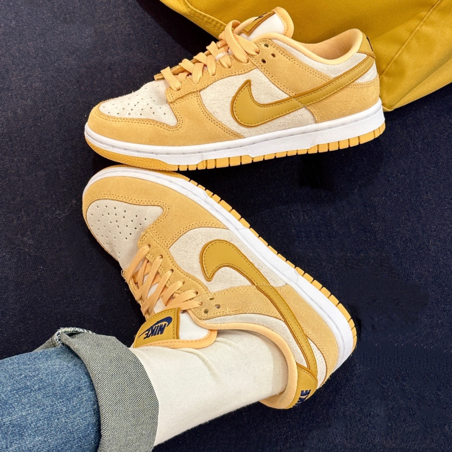 Giay Nike Dunk Low 'Celestial Gold Suede' DV7411-200