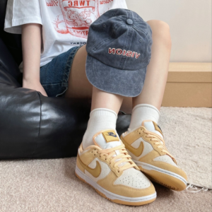 Giay Nike Dunk Low 'Celestial Gold Suede' DV7411-200