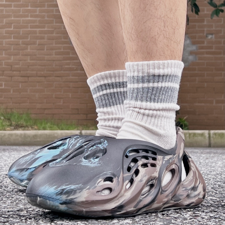 Dep Adidas Yeezy Foam RNR 'MX Cinder' ID4126