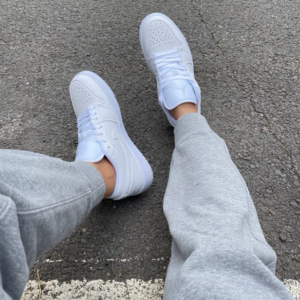 Giay Nike Air Jordan 1 Low 'Triple White' 553558-136