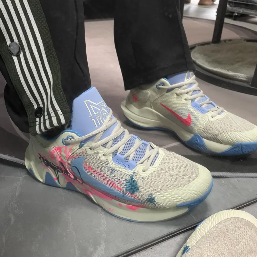 Giay Nike Giannis Immortality 2 'Coconut Milk Hot Punch' DM0825-103