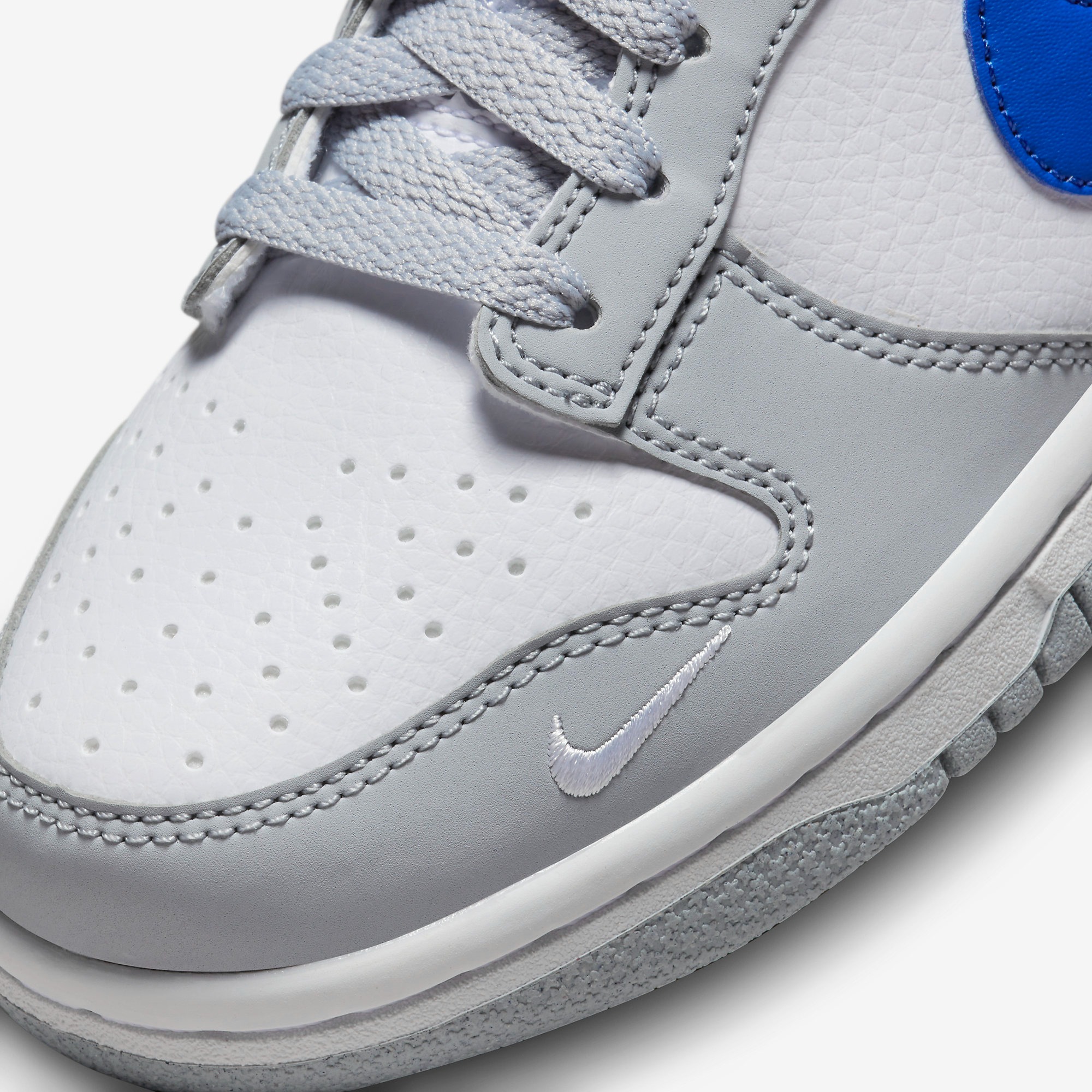 Giay Nike Dunk Low GS 'Grey White Royal' FN3878-001