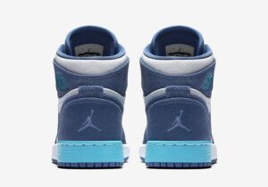 Giay Nike Air Jordan 1 Retro High 'Blue Moon' 332148-407
