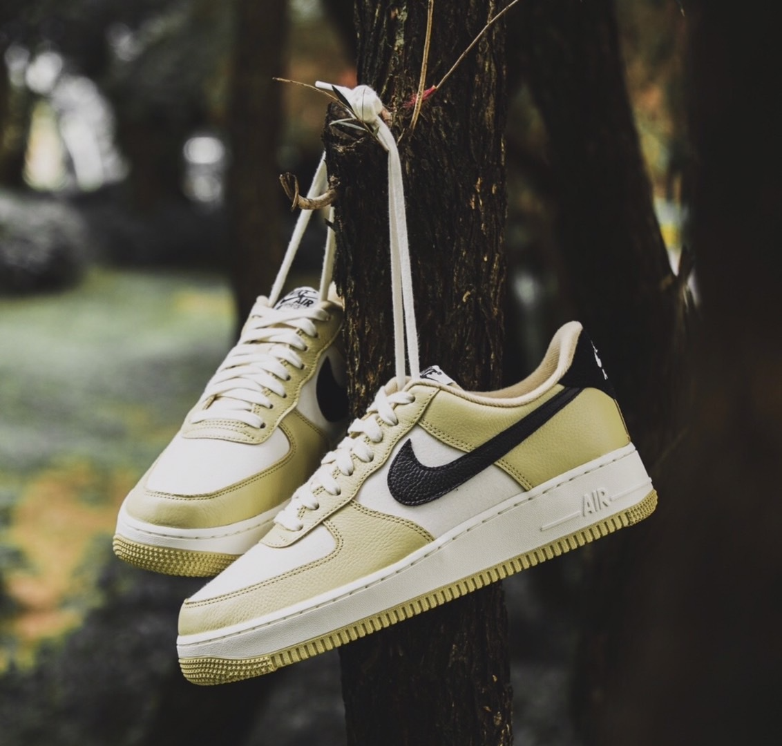 Giay Nike Air Force 1 '07 LX Low 'Team Gold' DV7186-700