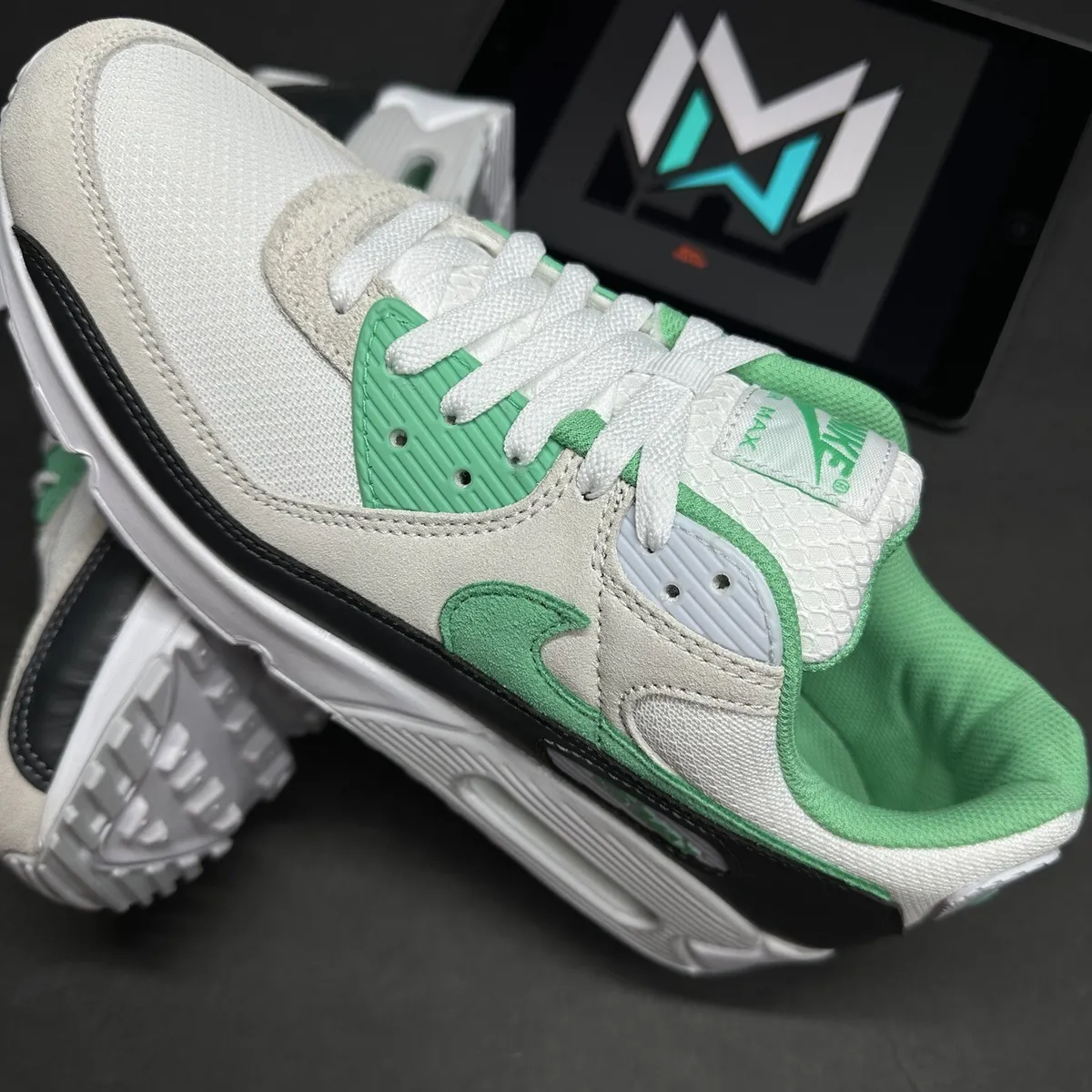 Giay Nike Air Max 90 'Spring Green' DM0029-104