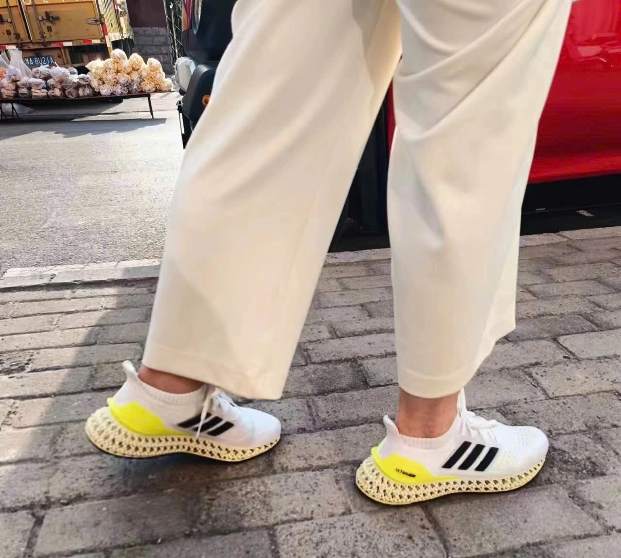 Giày Adidas Ultra 4DFWD 'White Solar Yellow' GZ6941 - Ảnh 4