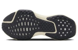 Giay Nike ZoomX Invincible Run 3 'Light Cream' DR2615-200