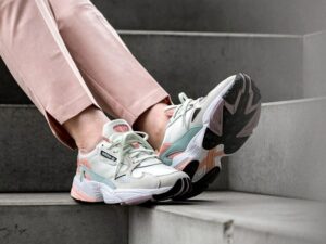 Giay Adidas Falcon Running 'White' EE4149