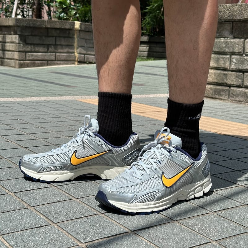 Giay Nike Air Zoom Vomero 5 'Pure Platinum Orange' FJ4151-001