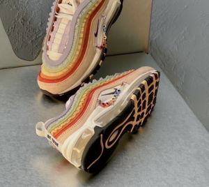 Giay Nike Air Max 97 'Be True' FD8637-600